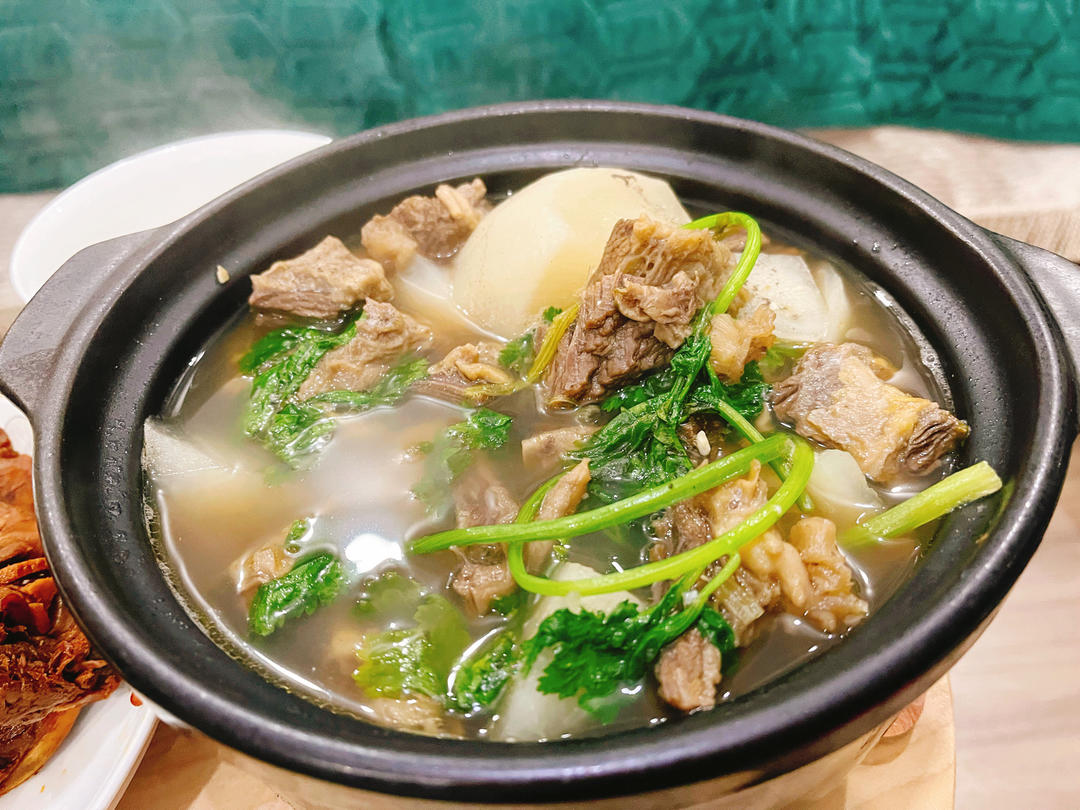 【清汤牛腩】冬天萝卜好，这样吃更养人！