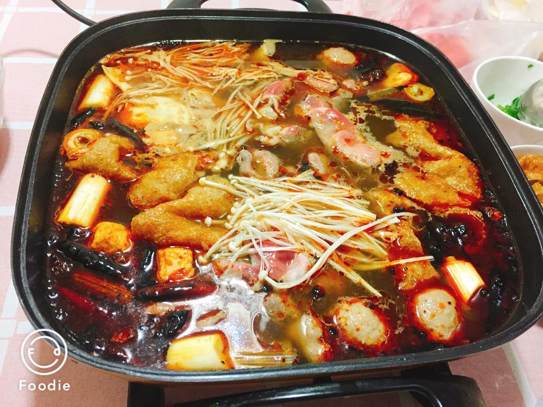 聚会自制版火锅的做法