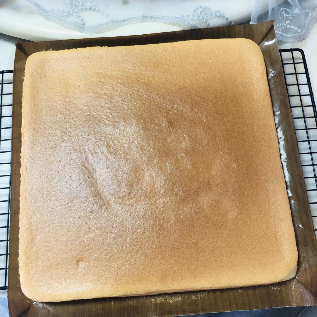 蛋糕卷这样做‼️不掉皮不开裂（小视频食谱）