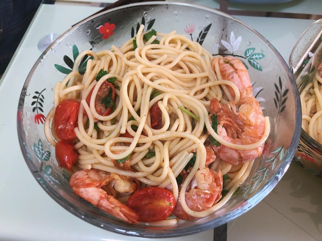 白酒烤虾番茄意面