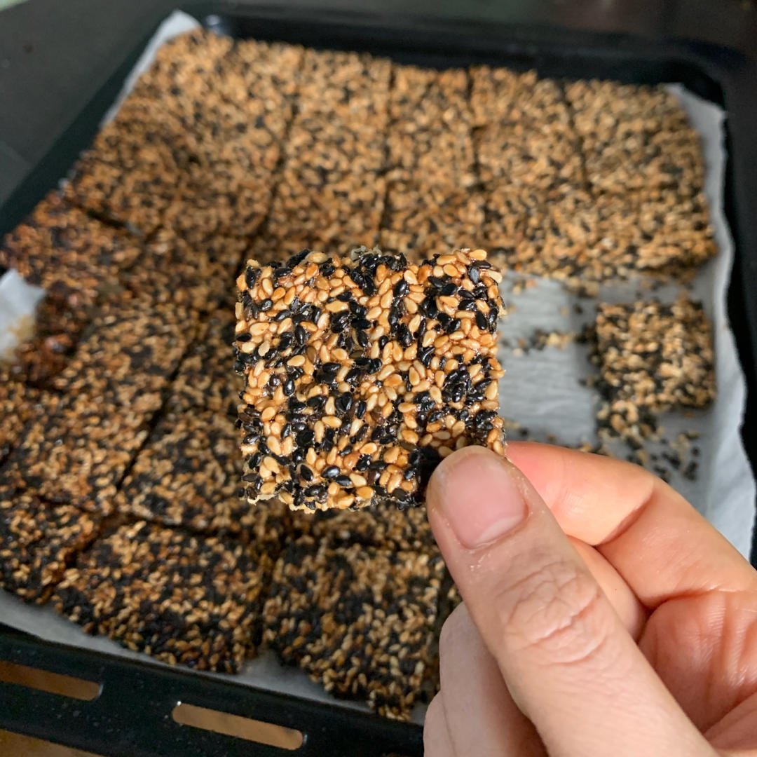 健康黑芝麻薄饼（仅需三步）