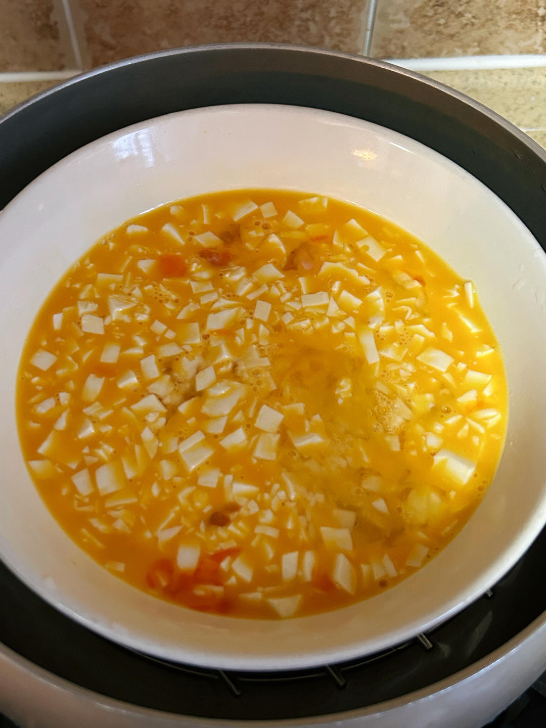 鸡蛋抱豆腐