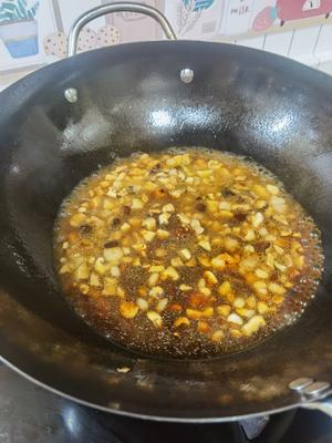 🔥酱汁💯香菇肉丁酱拌面的做法 步骤4