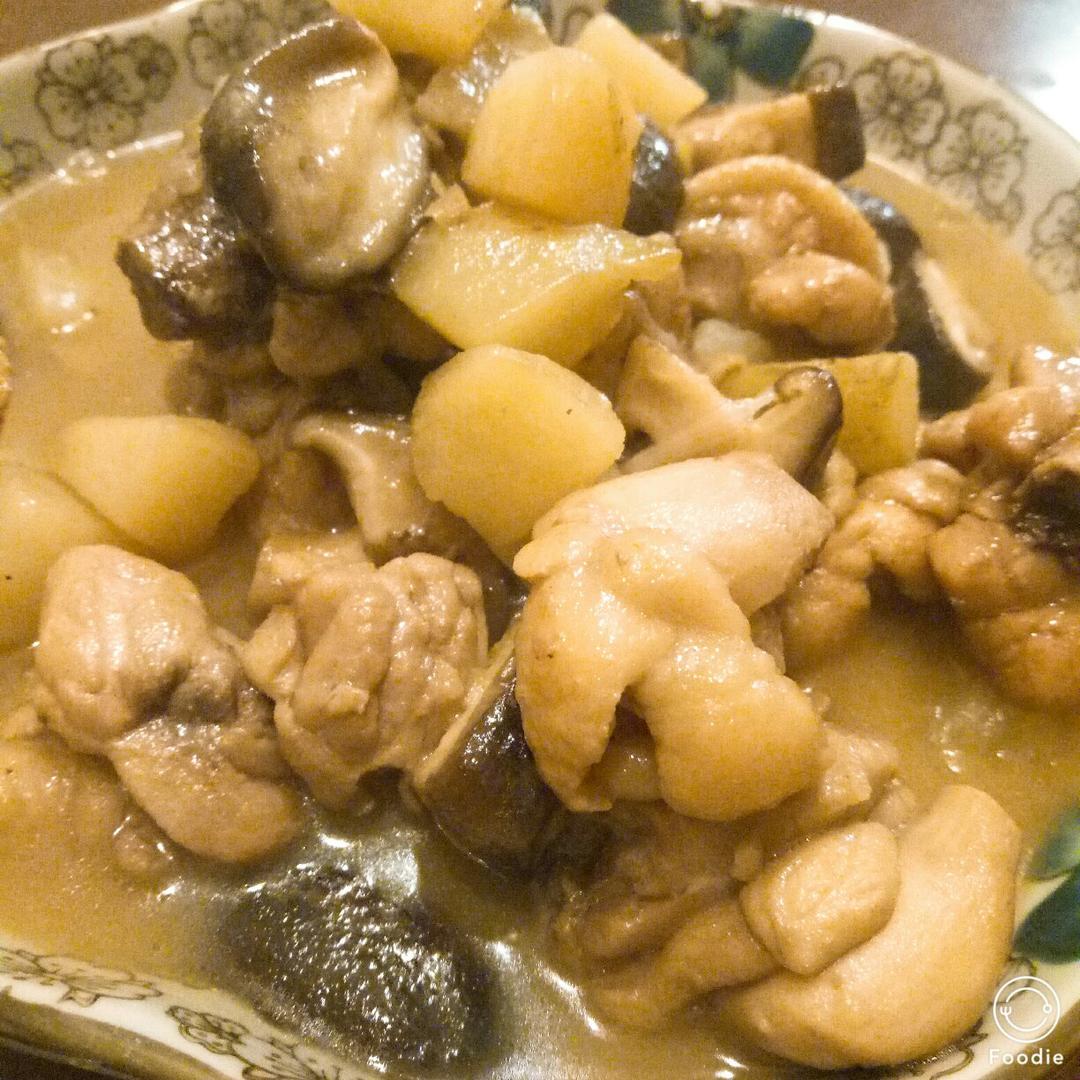 土豆炖鸡块