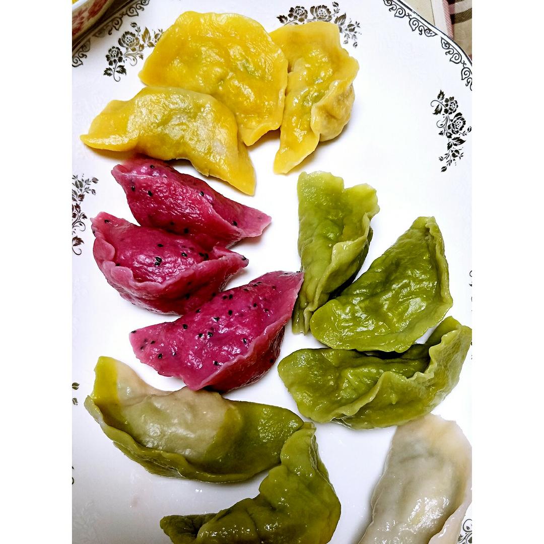 手工彩色水饺