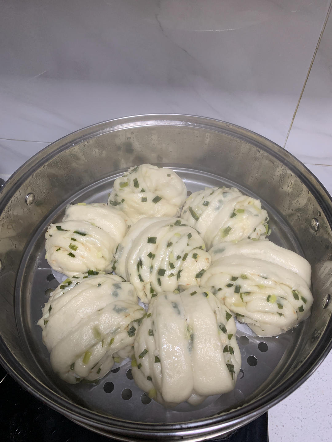 🌺椒盐葱香花卷🌺（操作简单，好吃又好看）