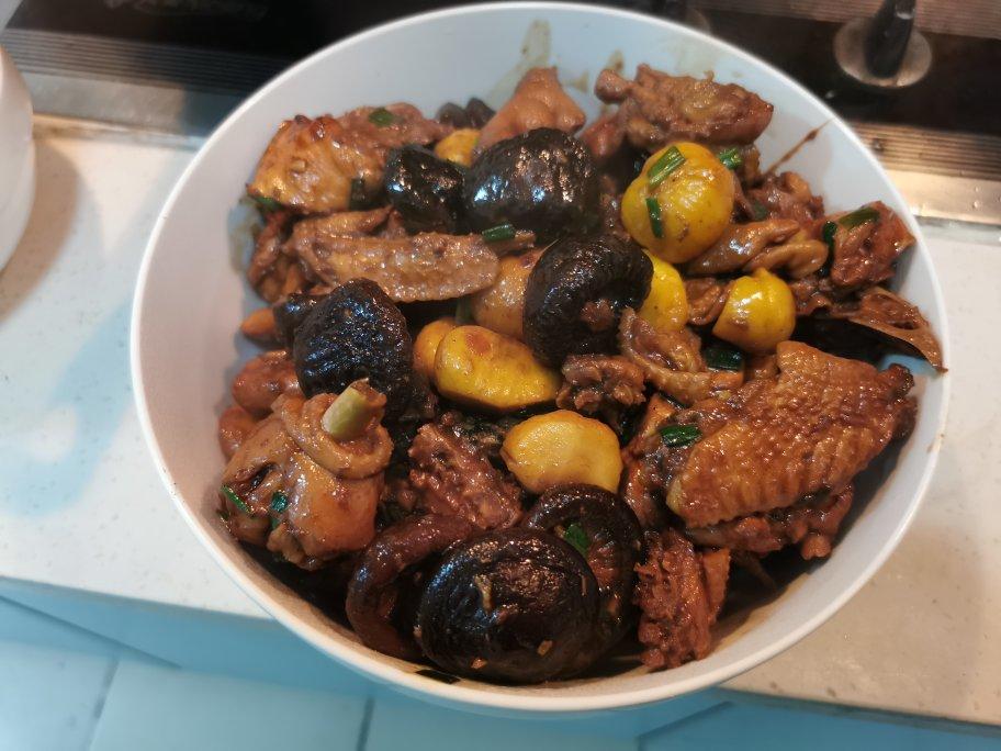 【栗子烧鸡】鸡肉都给你吃，栗子归我~