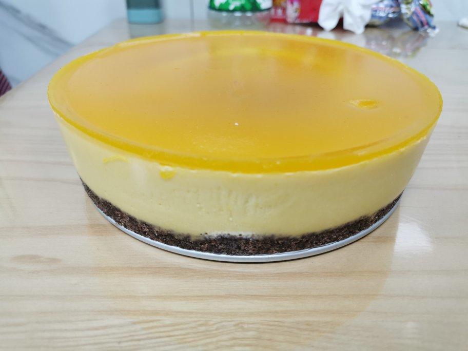 芒果慕斯（镜面）八寸