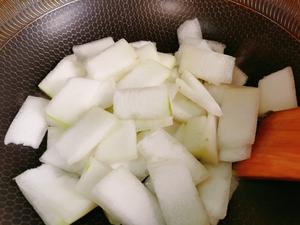 虾滑冬瓜汤（极易做，极鲜，低卡，减脂期友好餐食）的做法 步骤2