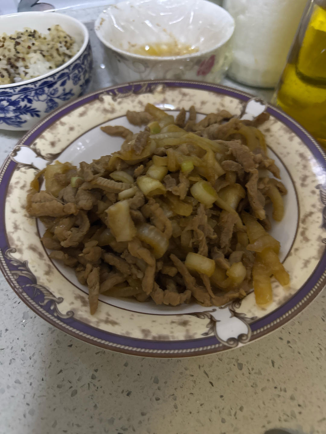 洋葱炒肉（宝宝爱吃）