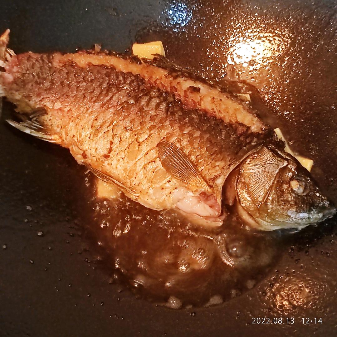 奶白鲫鱼豆腐汤|一条鱼最后的温柔
