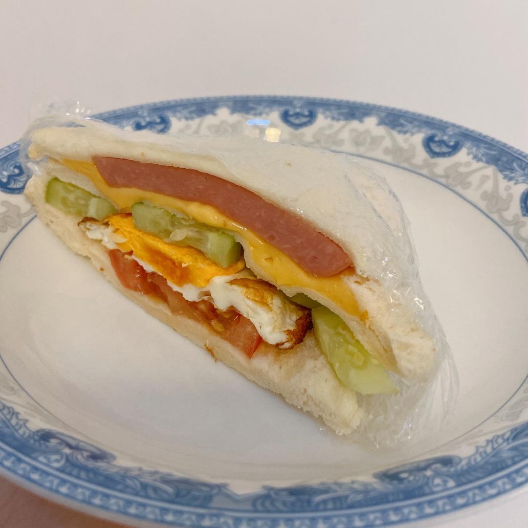 火腿芝士蛋三文治