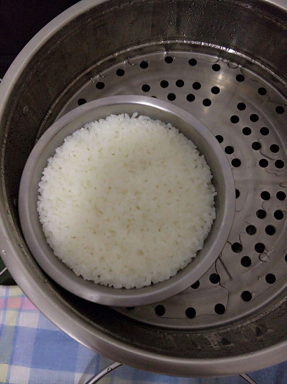 电热锅蒸米饭