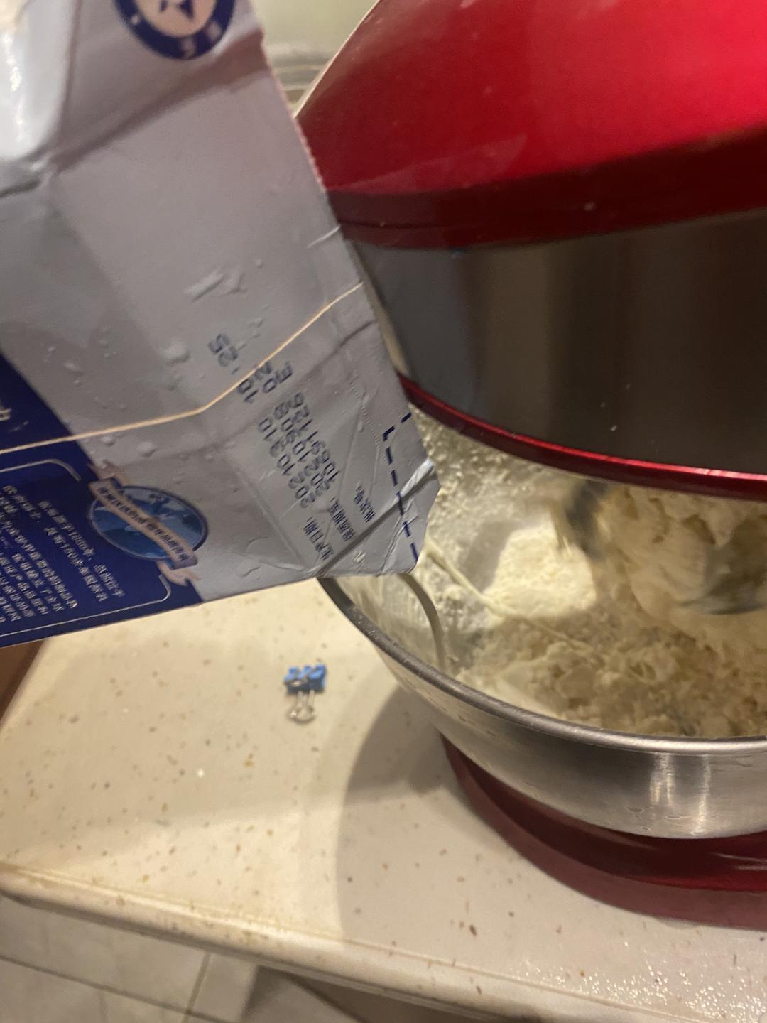 纯奶手撕吐司的做法 步骤1