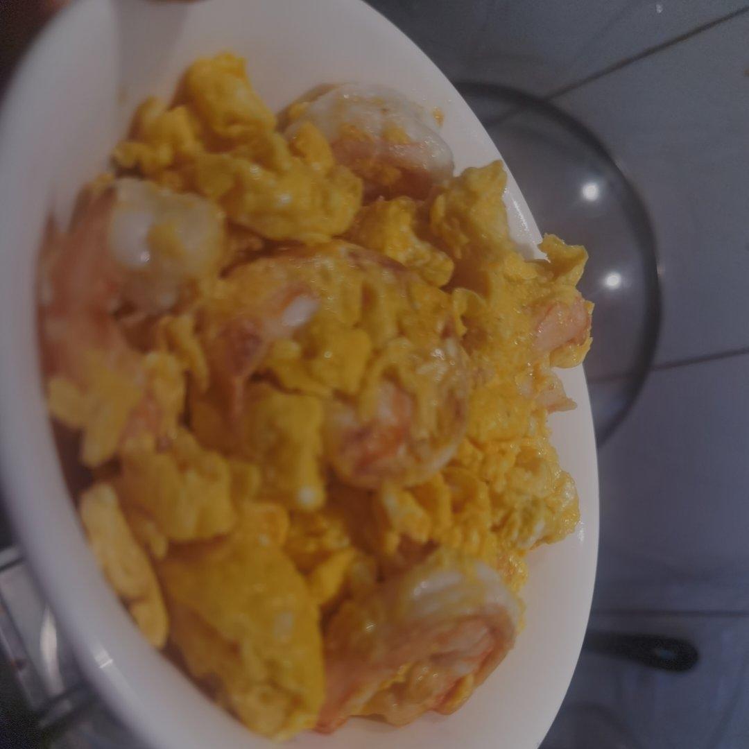 鲜香嫩滑的 虾仁滑蛋