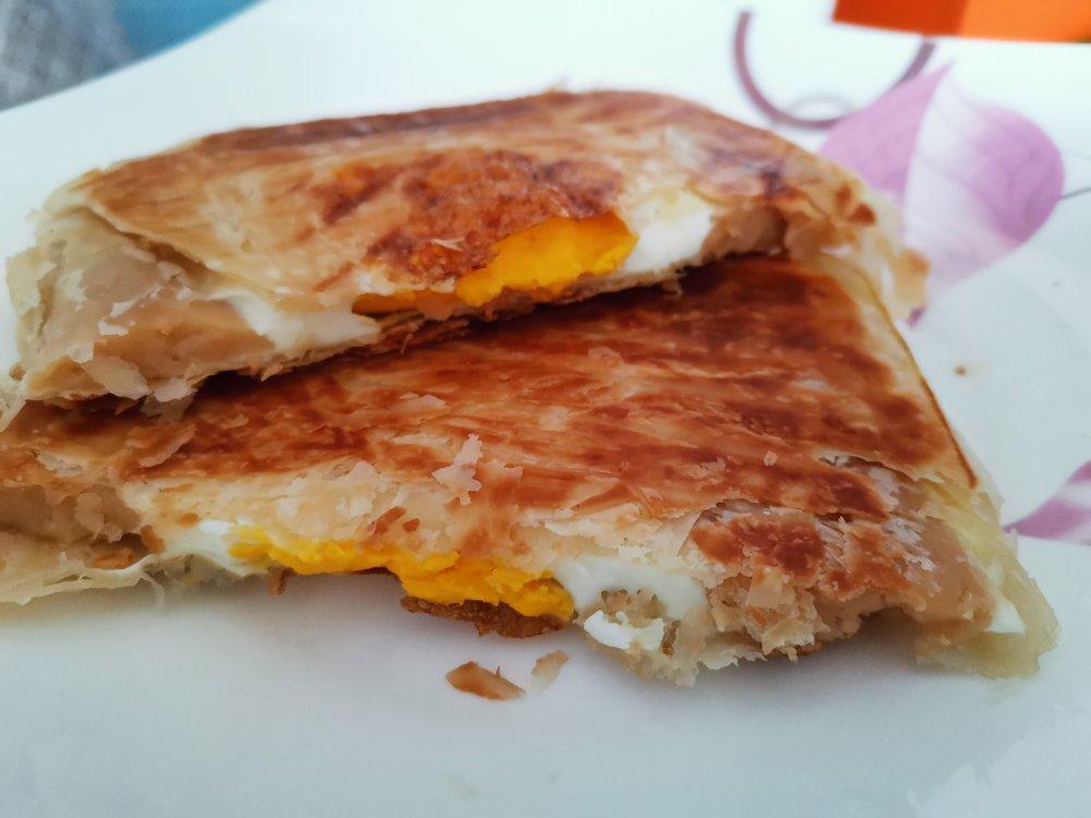 五分钟快手早餐：火腿鸡蛋手抓饼