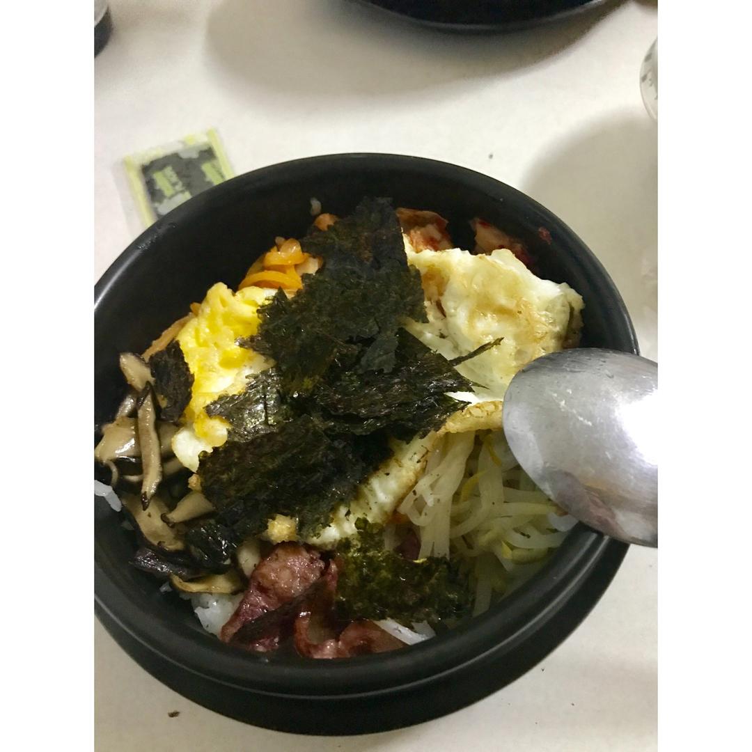 韩国石锅拌饭