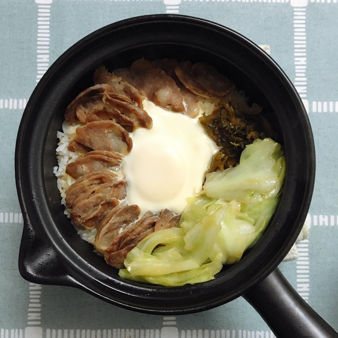 香肠煲仔饭