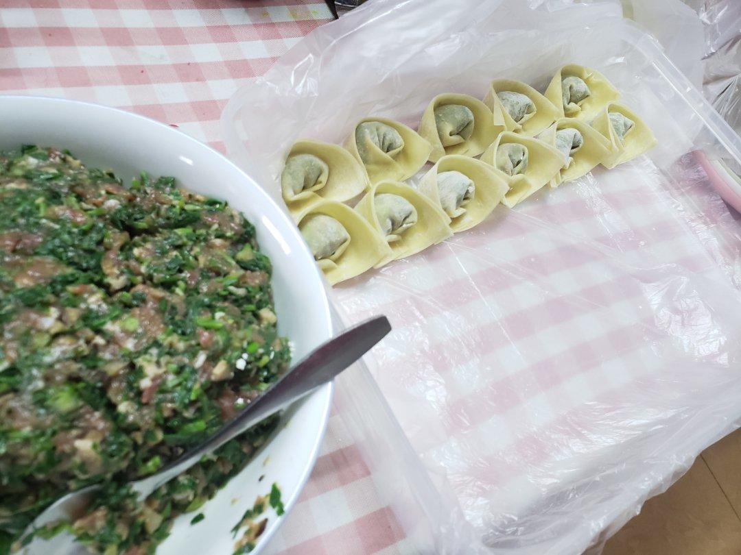 上海荠菜大馄饨