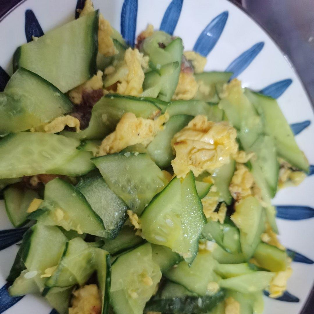 黄瓜炒鸡蛋 （青瓜炒鸡蛋）