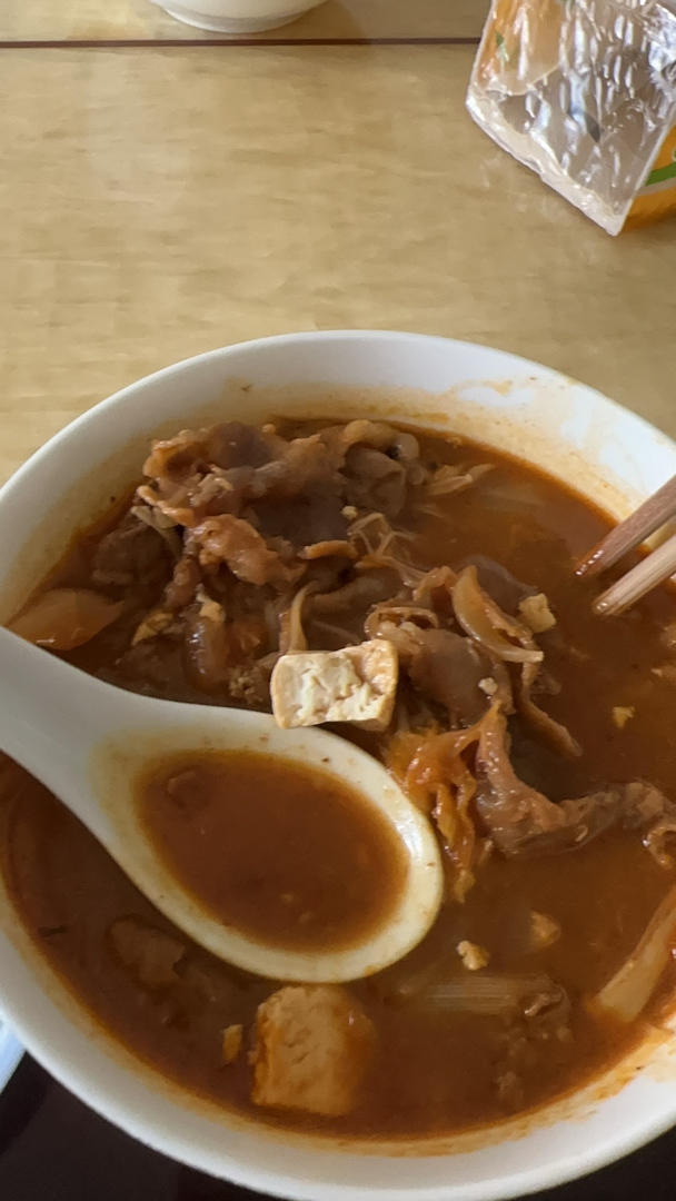 韩式泡菜豆腐锅/辣白菜豆腐汤