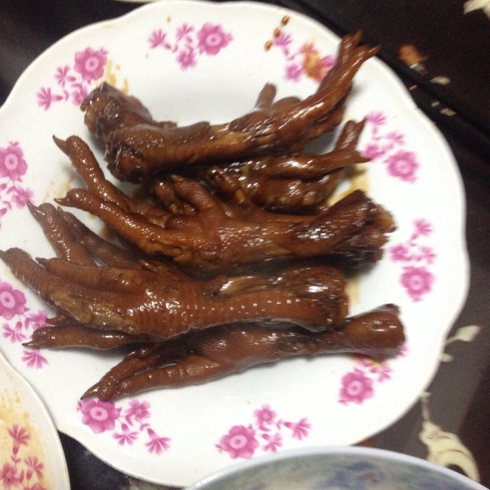 卤鸡爪子