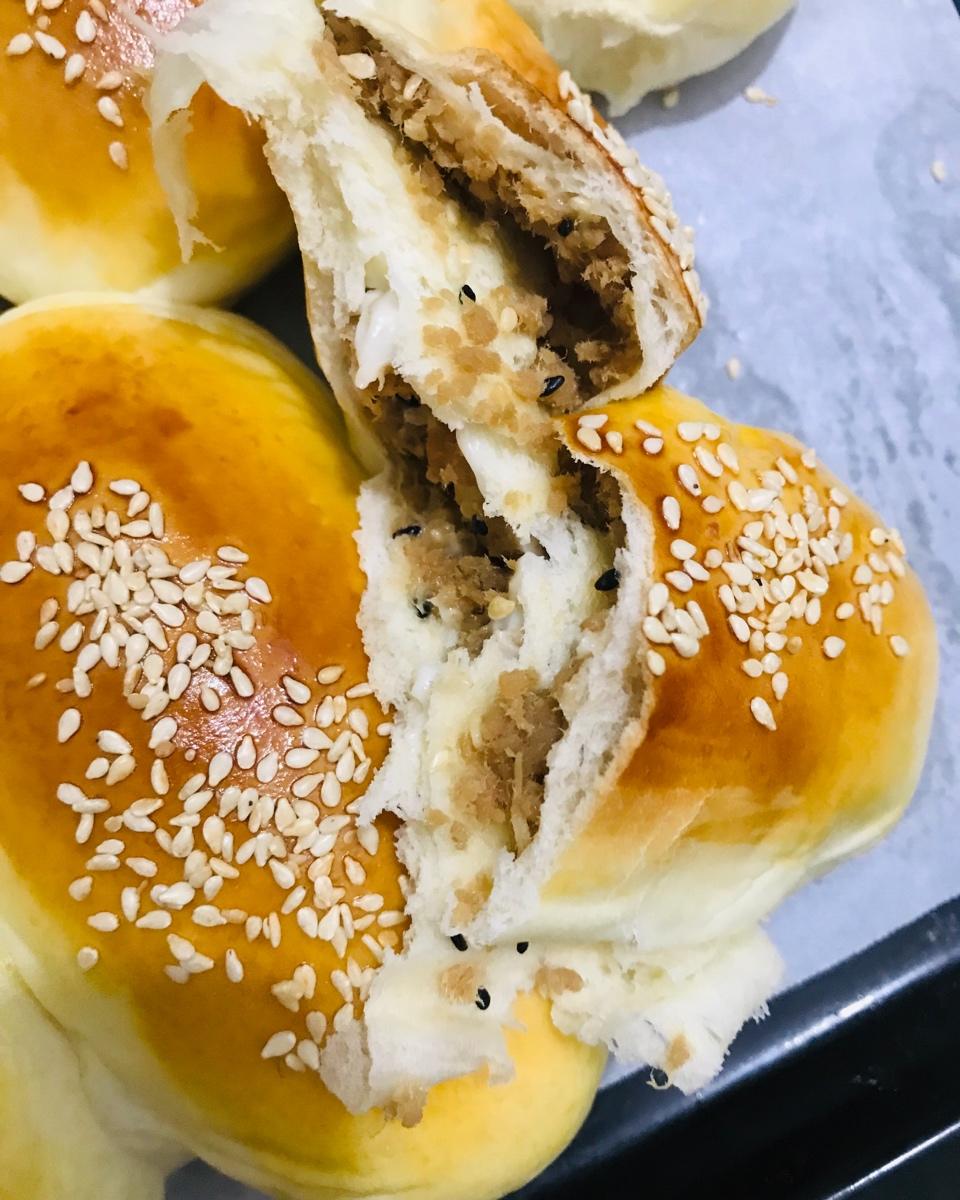 超好吃的肉松面包