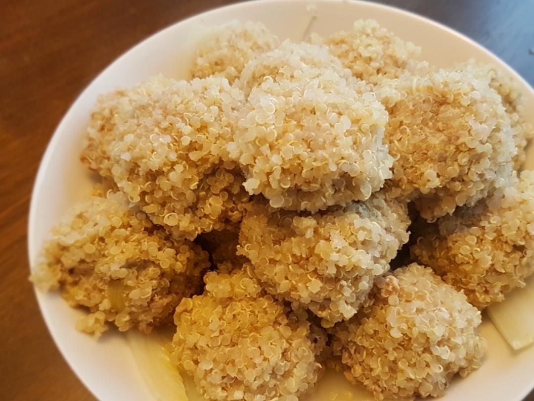 （健身餐）藜麦鸡胸豆腐丸