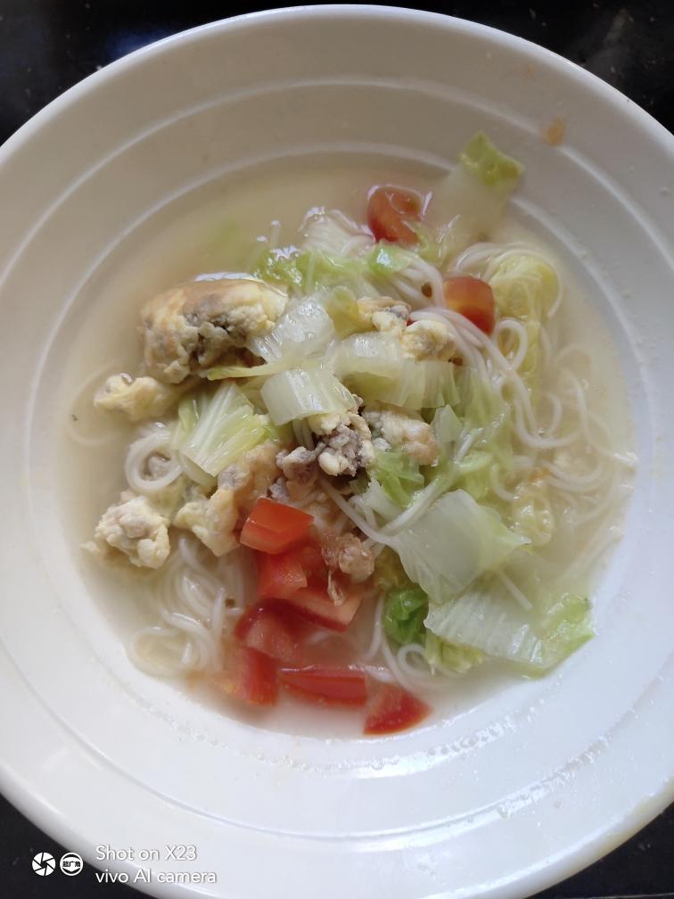 鸡蛋蔬菜面