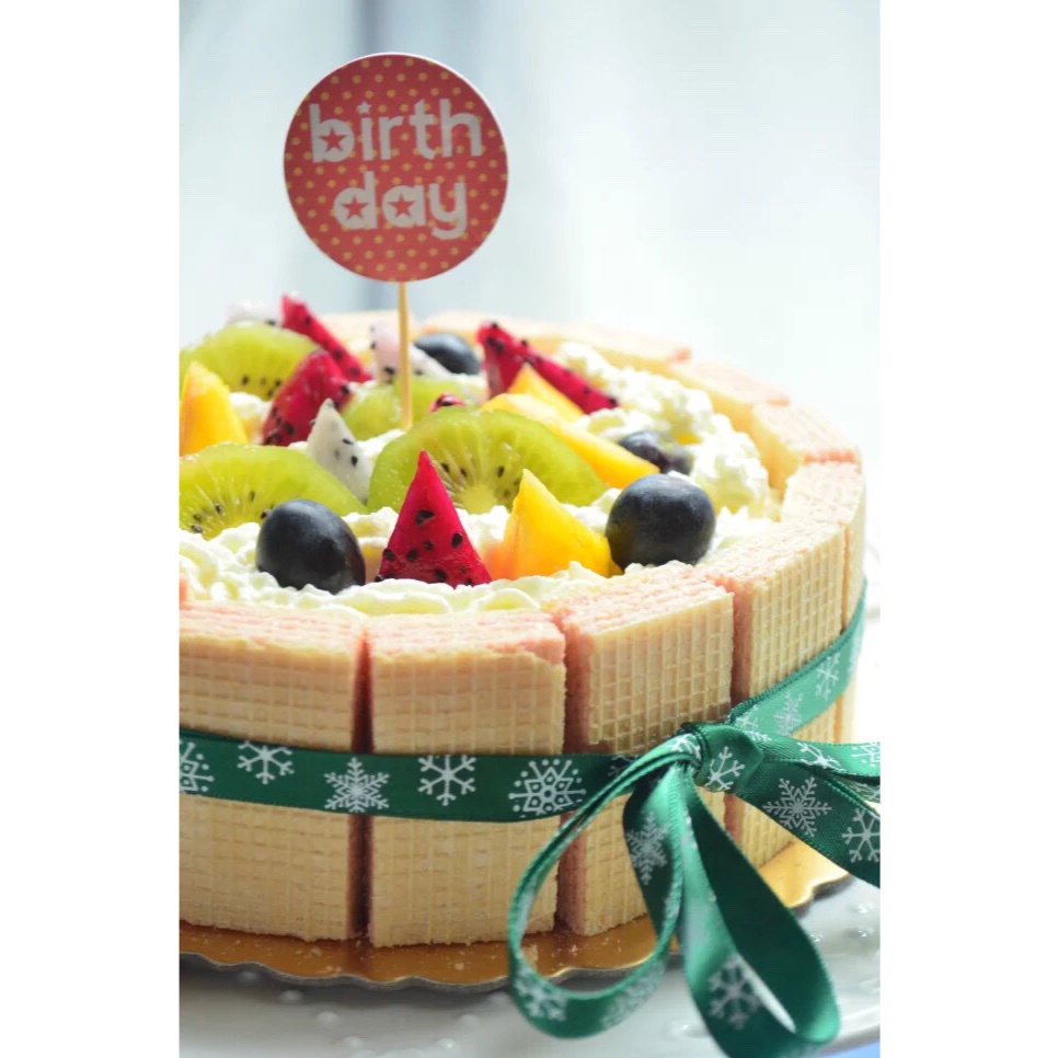 生日蛋糕教程【威化饼干围边】