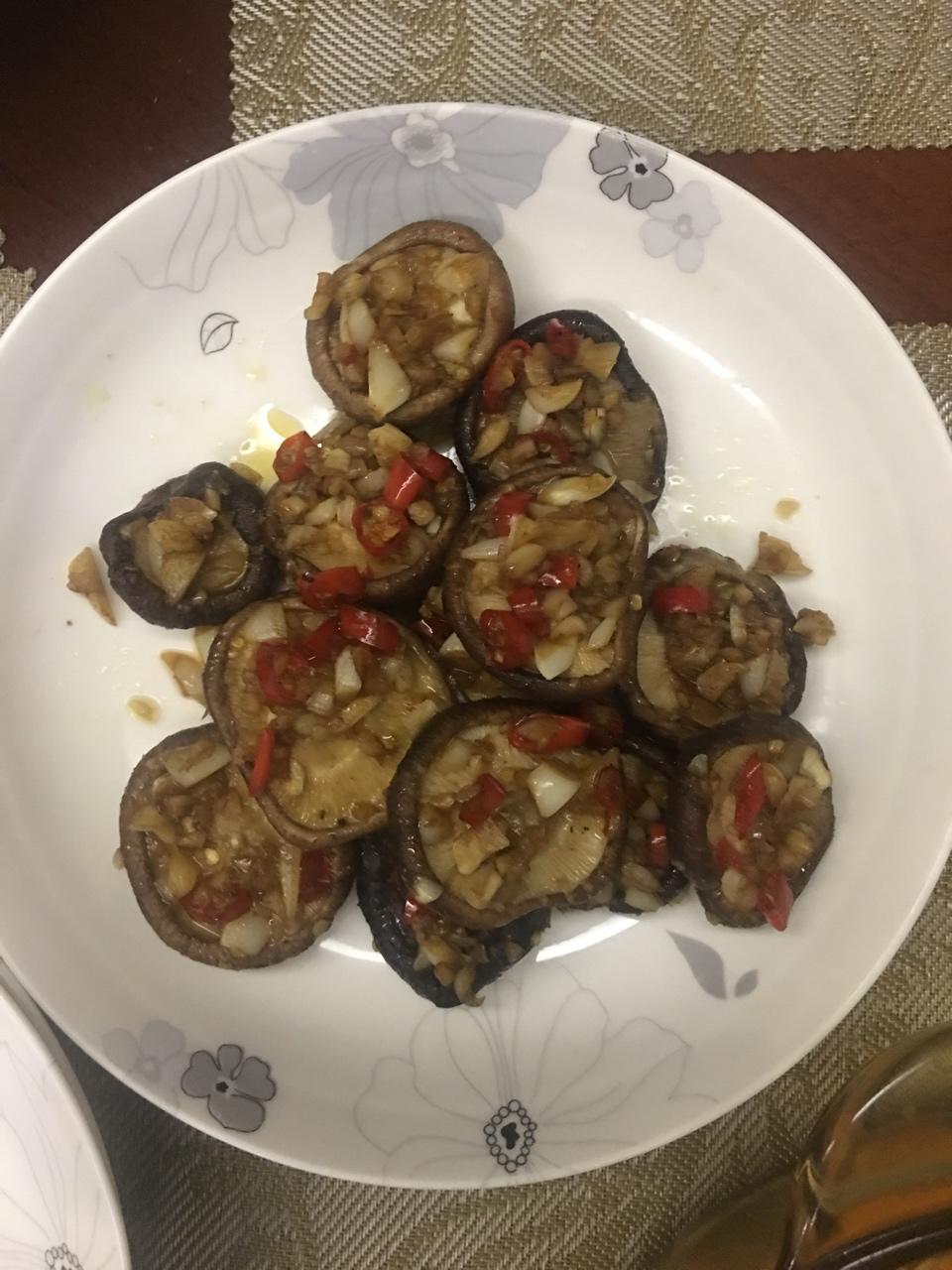 蒜蓉孜然烤香菇