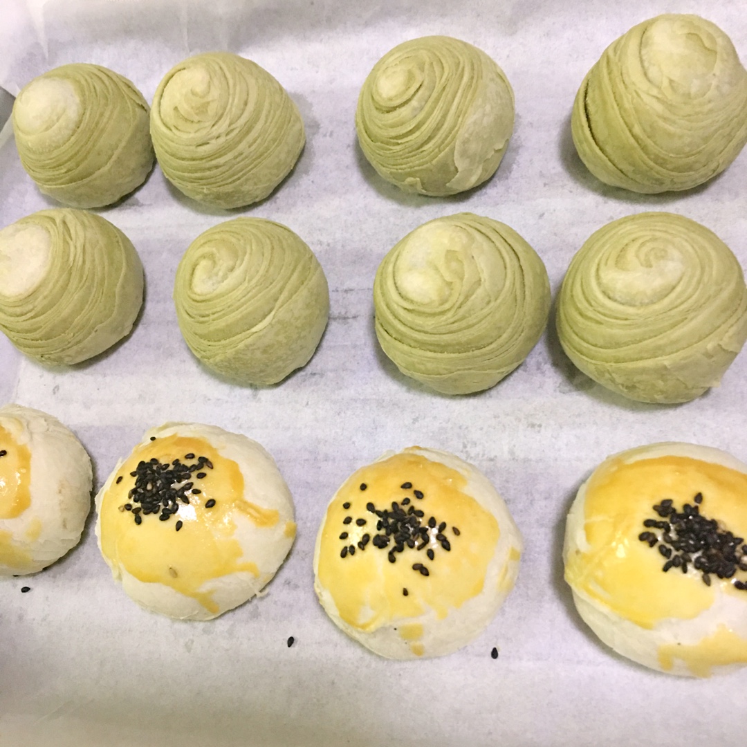 蛋黄酥~紫薯、抹茶、原味~花好月圆，中秋快乐~内附一次做六色蛋黄酥方法~