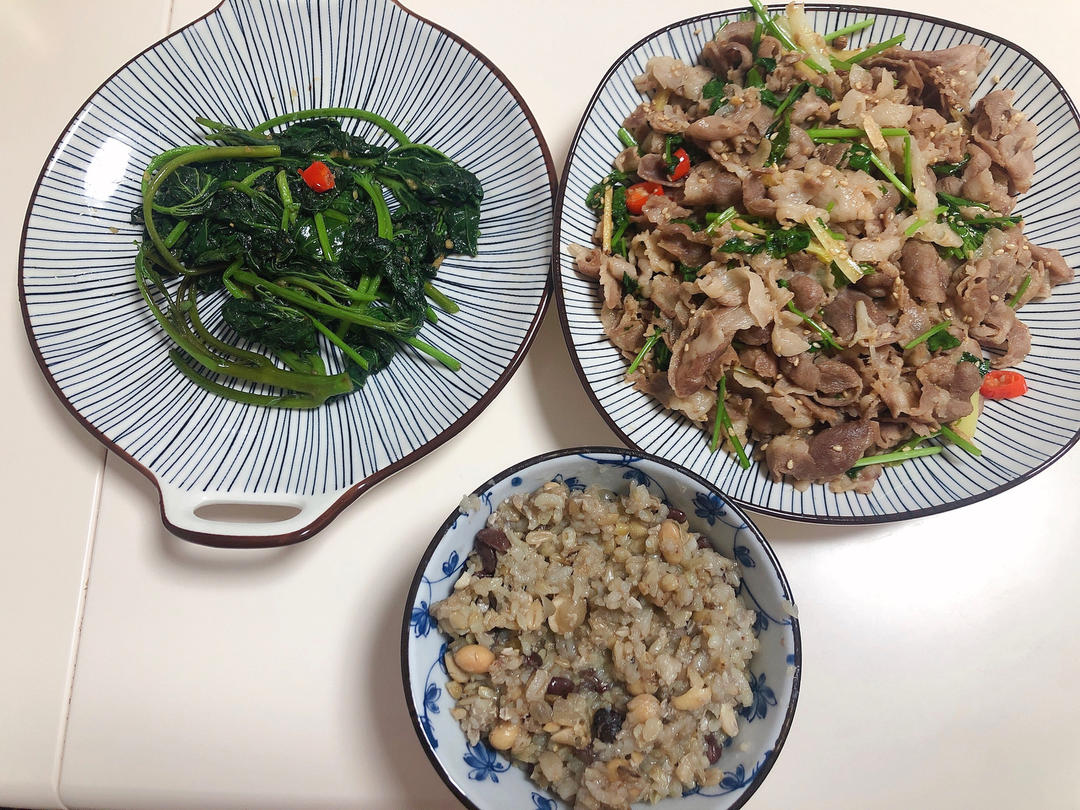 葱爆孜然羊肉卷