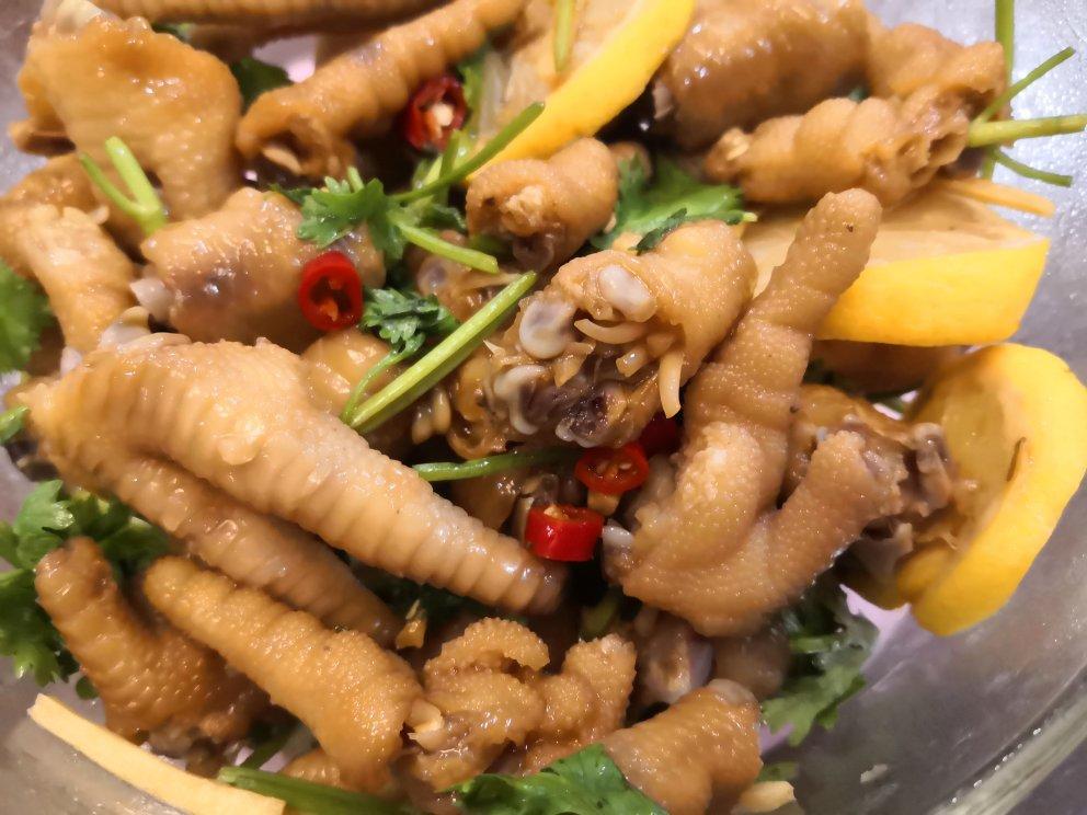 停不下来的秘制凉拌鸡爪