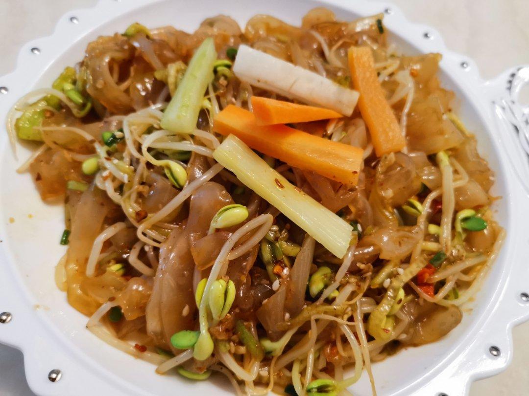 【东北五彩大拉皮】真没想到，这种东北凉皮能在家做！