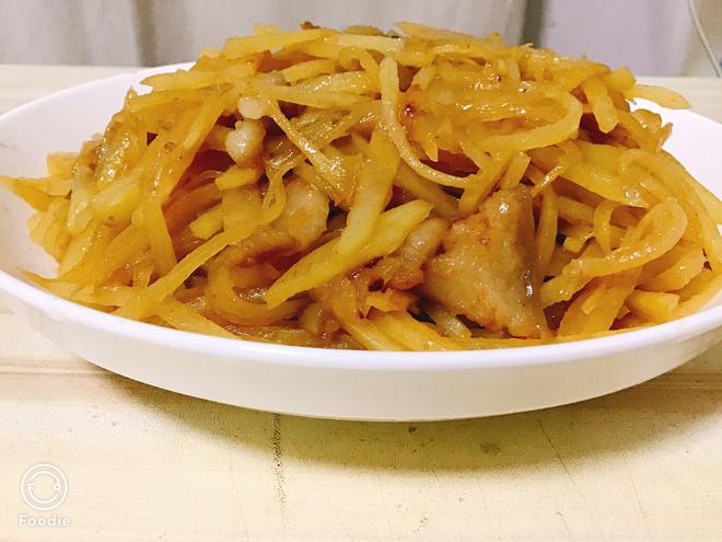 土豆丝—五花肉炒的做法