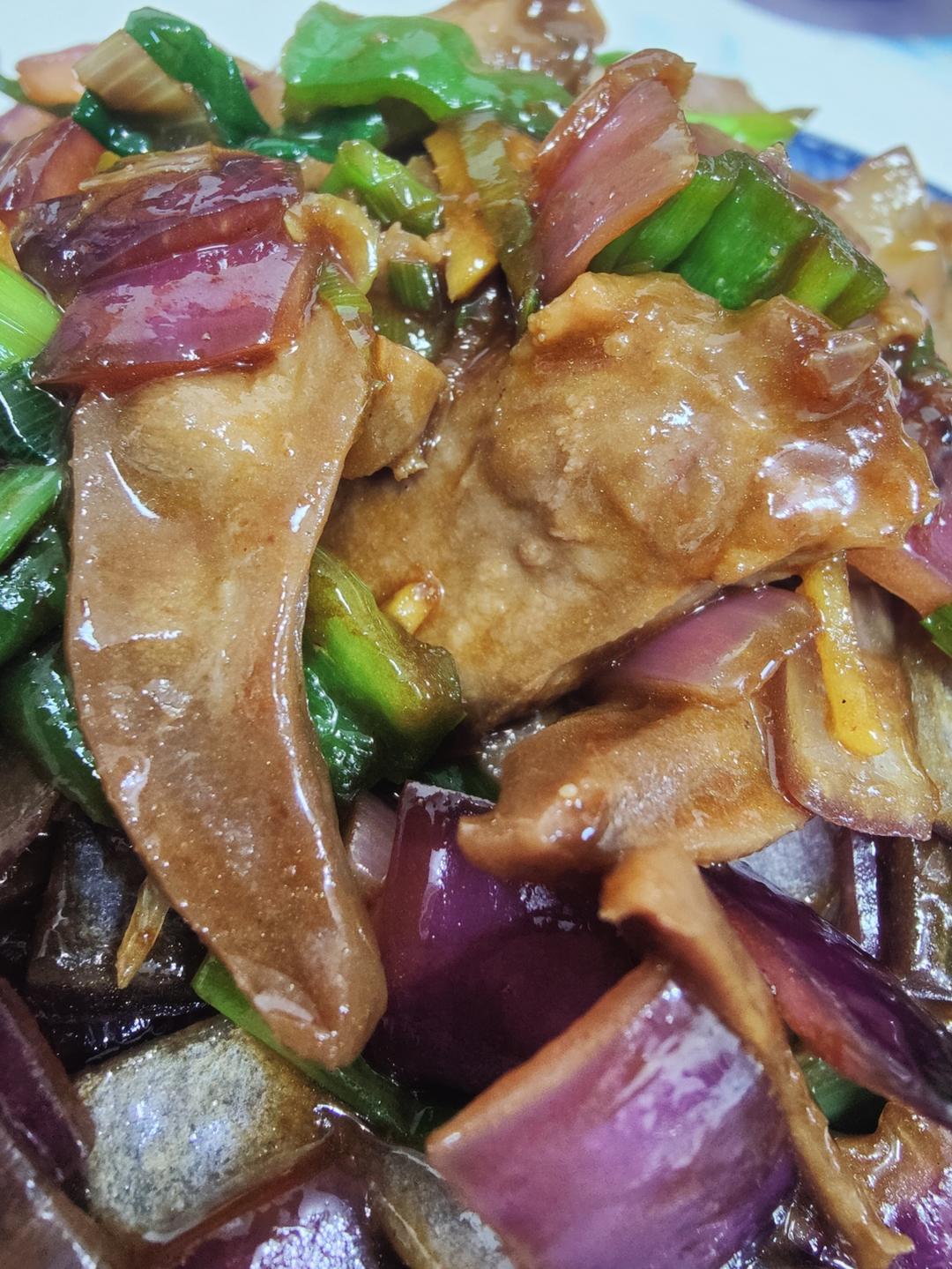 厨师长教你：“小葱爆猪舌”的火爆炒法，口感爽脆，下饭下酒绝配