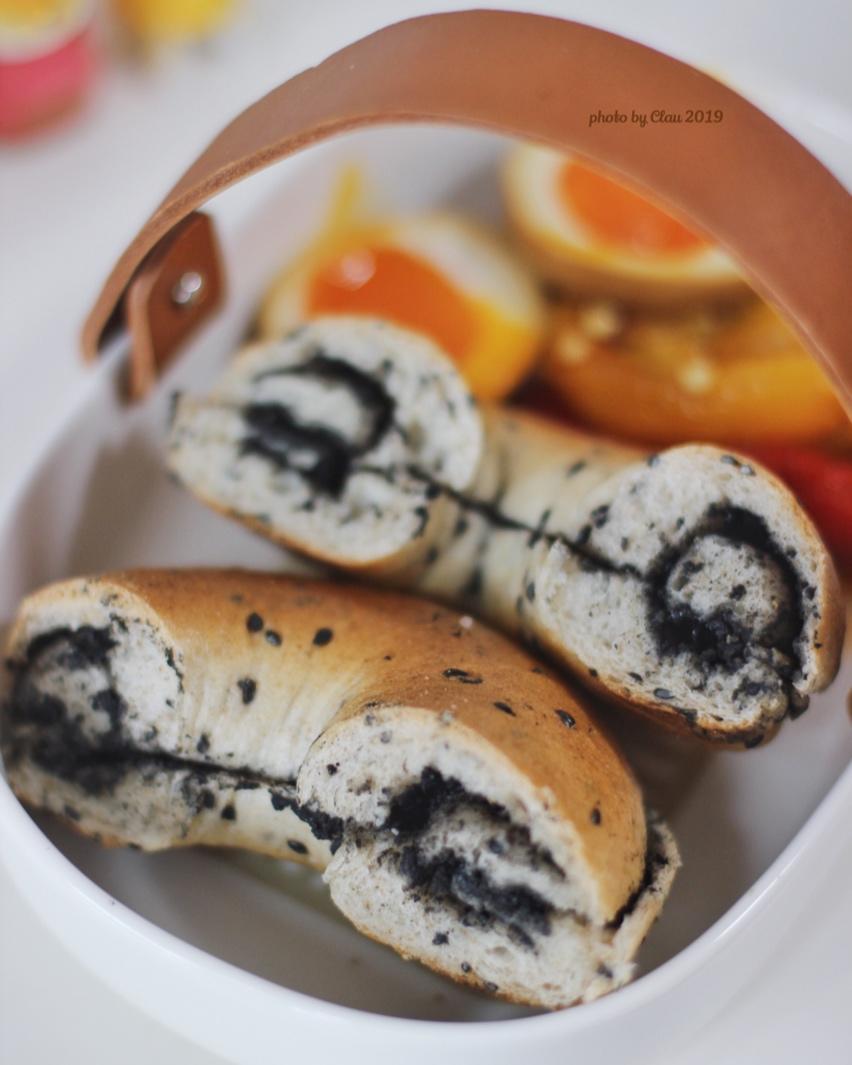 无油低糖的健康主食面包：芝麻贝果