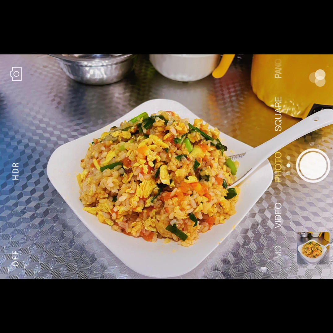 番茄鸡蛋炒饭的做法