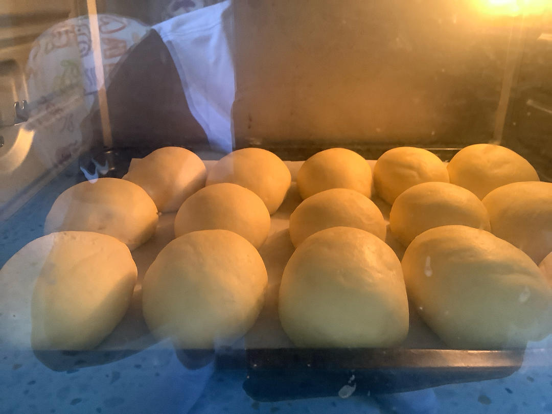 🥛超简单快手，柔软拉丝，一次发酵，牛奶小餐包