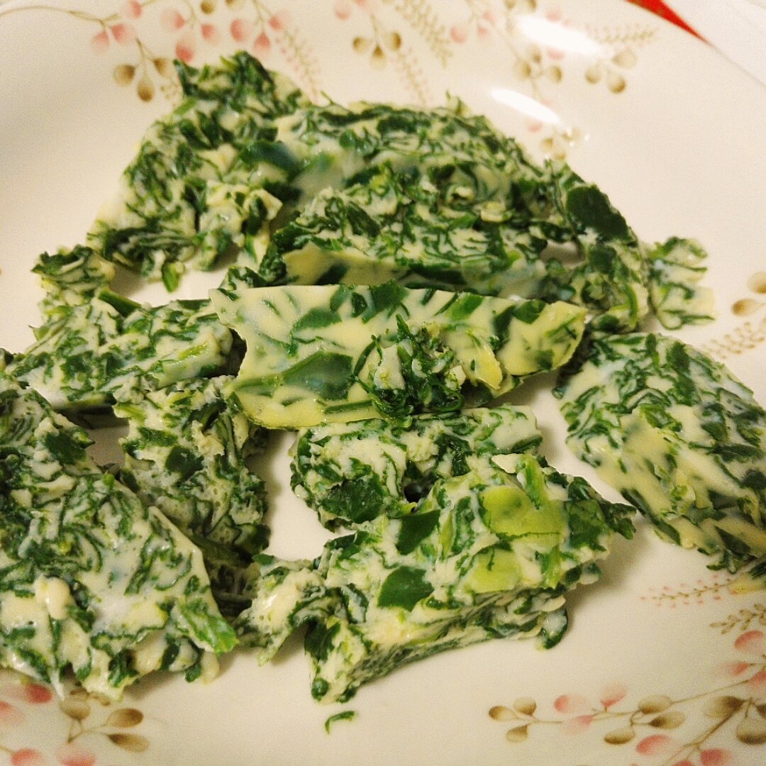 蘸汁菠菜鸡蛋糕——春季养生多吃菠菜