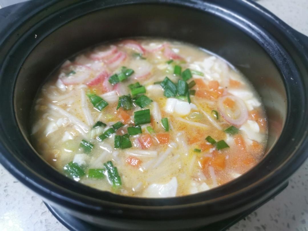 咸蛋黄豆腐煲                        （蟹黄豆腐）