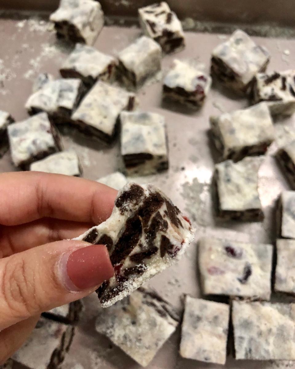 奥利奥草莓雪花酥