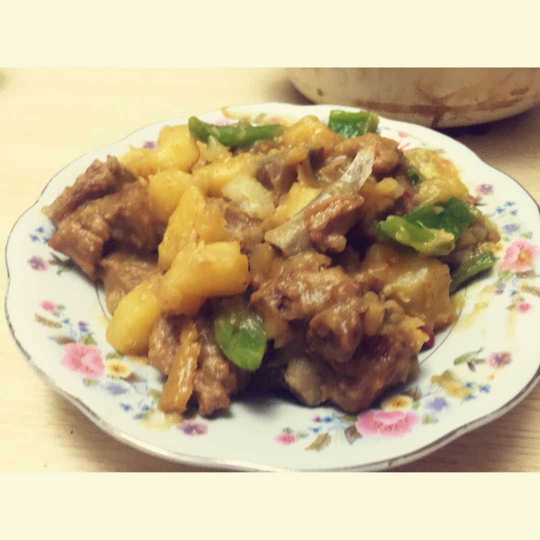 啤酒烧排骨（好吃到吼吼～）