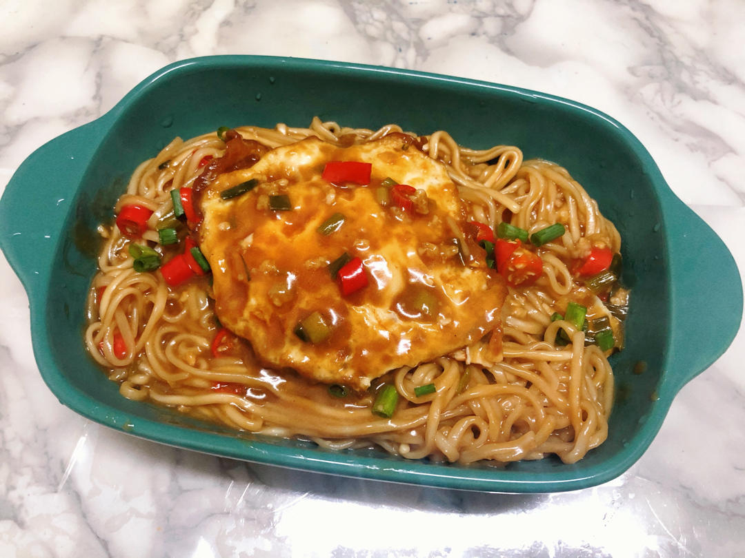 香到舔盘子🉐️荷包蛋焖面🍜超满足❗️