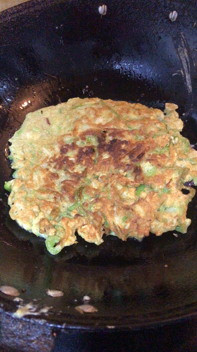 翡翠鸡蛋🥚饼的做法 步骤5