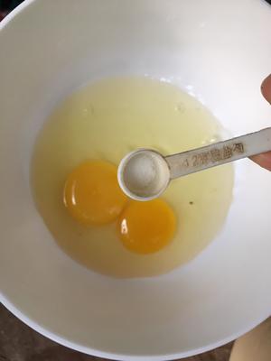 Q弹香滑木耳鸡蛋羹减肥必备（这道菜制作超简单，减肥又营养）的做法 步骤2