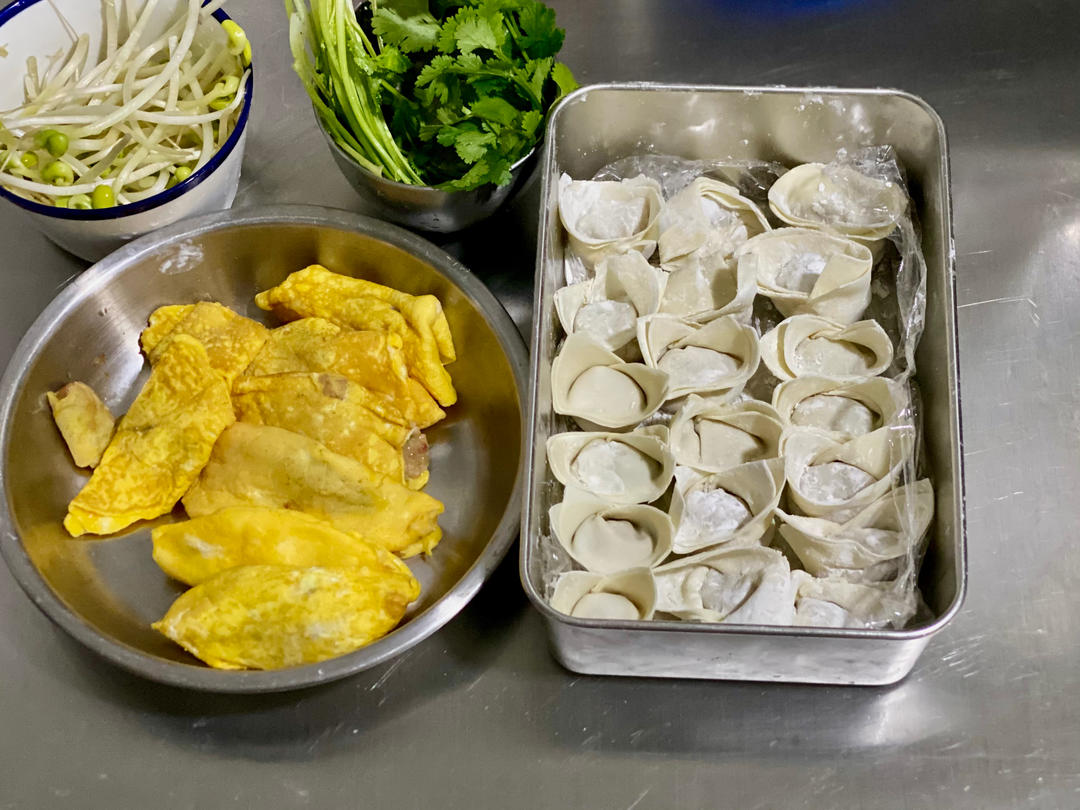 自制馄饨皮（包法）