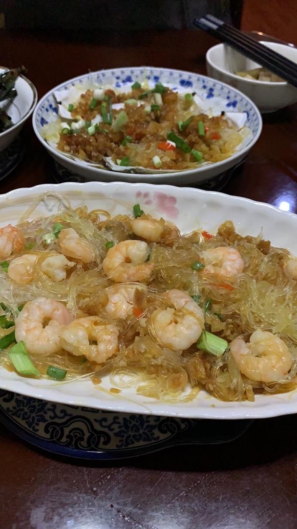 蒜蓉粉丝蒸扇贝（清晰图片步骤讲解）