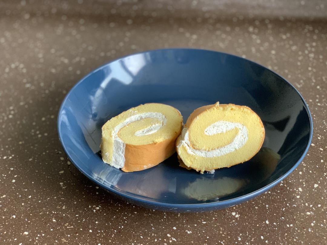 蛋糕卷这样做‼️不掉皮不开裂（小视频食谱）